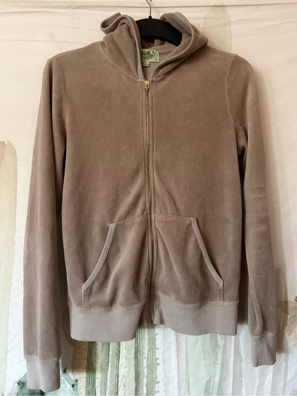 Juicy Couture Tan Velour Zip Up Hoodie circa 2011 🌵Large